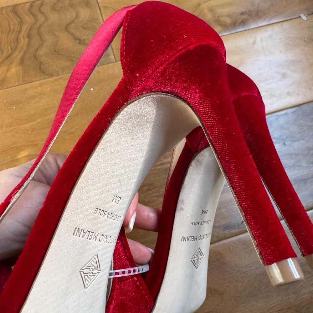 NWT ANTONIO MELANI Ester Velvet Flower Heel Pumps Sz 8 (no original box) - Picture 7 of 9